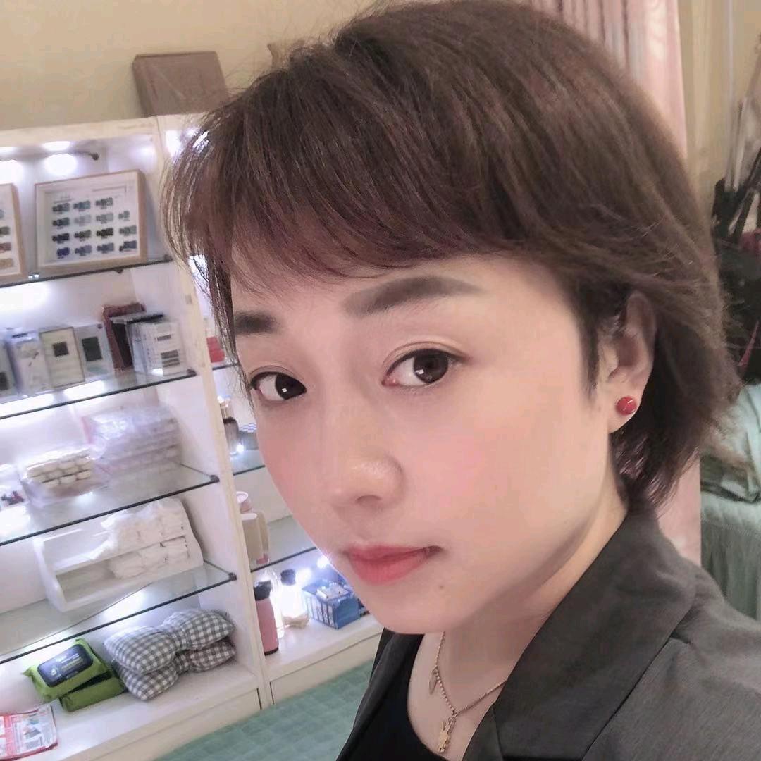 西平小女孩美甲