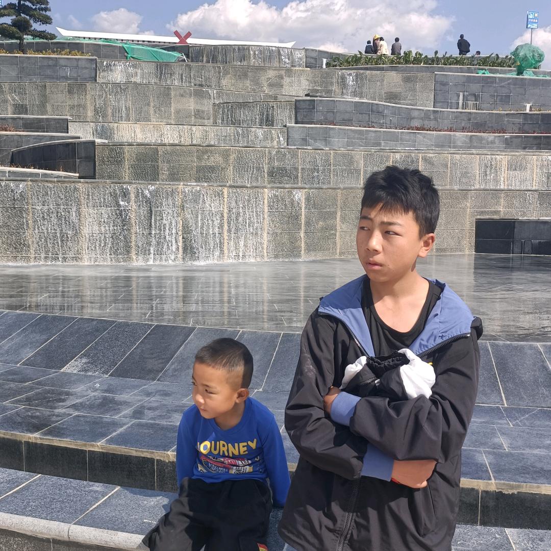 笑着过好每一天，做吊顶装修的