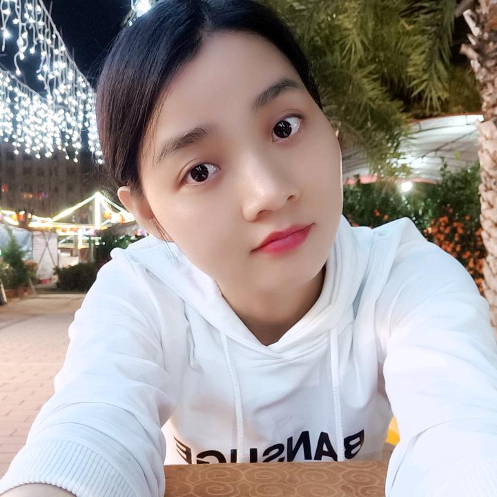 @陌然浅笑