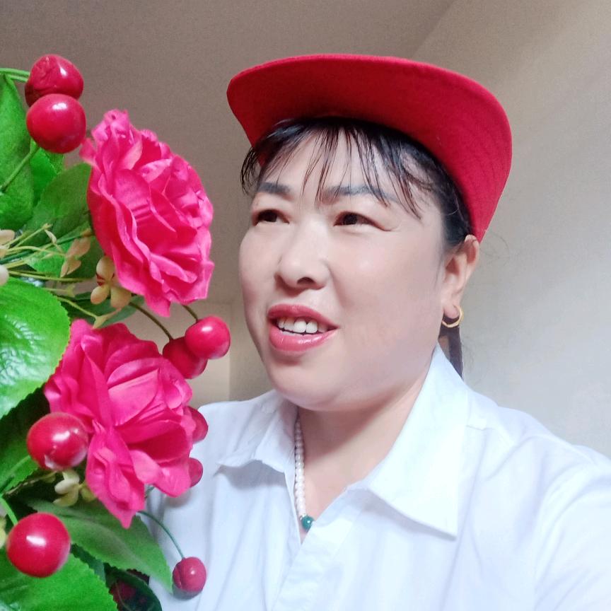 映山红军乐队雪妹姐