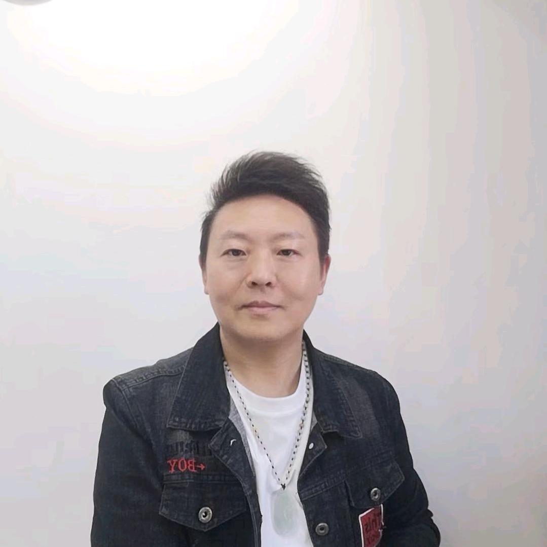 深圳-绚诺造型-易明