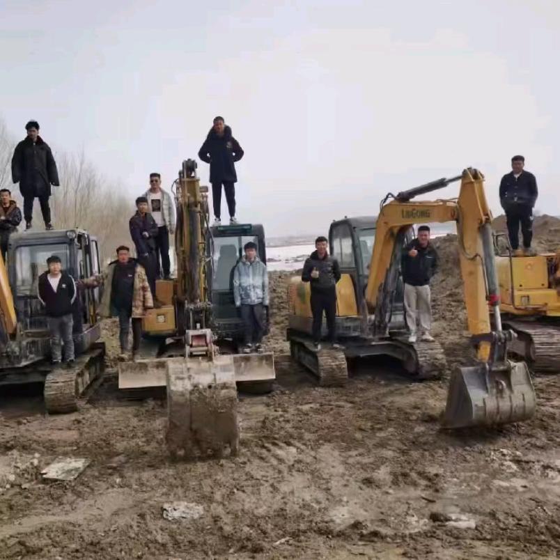 松原乾安岩哥挖掘机培训基地