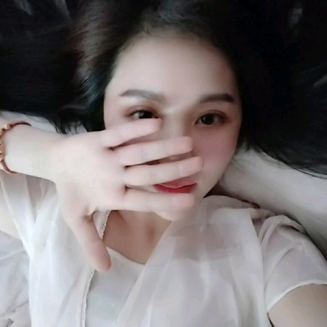 欧若西服饰