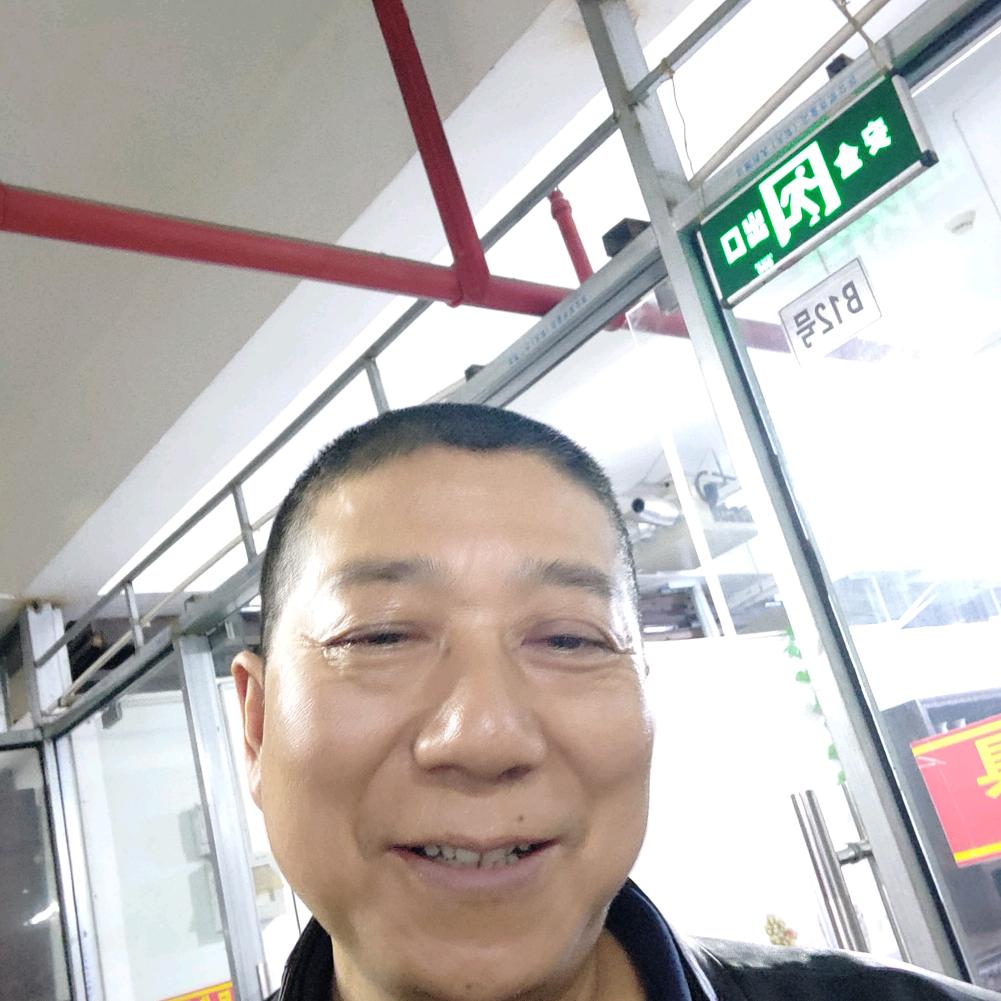 吴志明红木古典家俱调剂