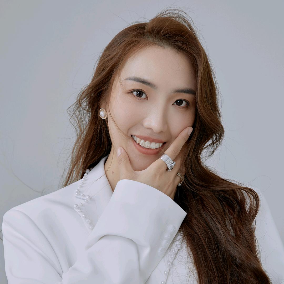 济源市狄小姐婚纱礼服馆