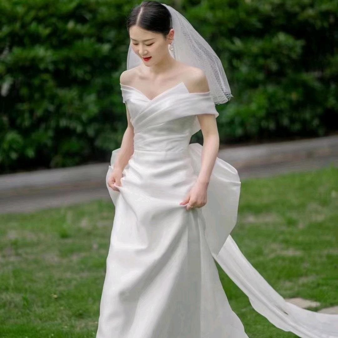 莫莫大码婚纱礼服批发