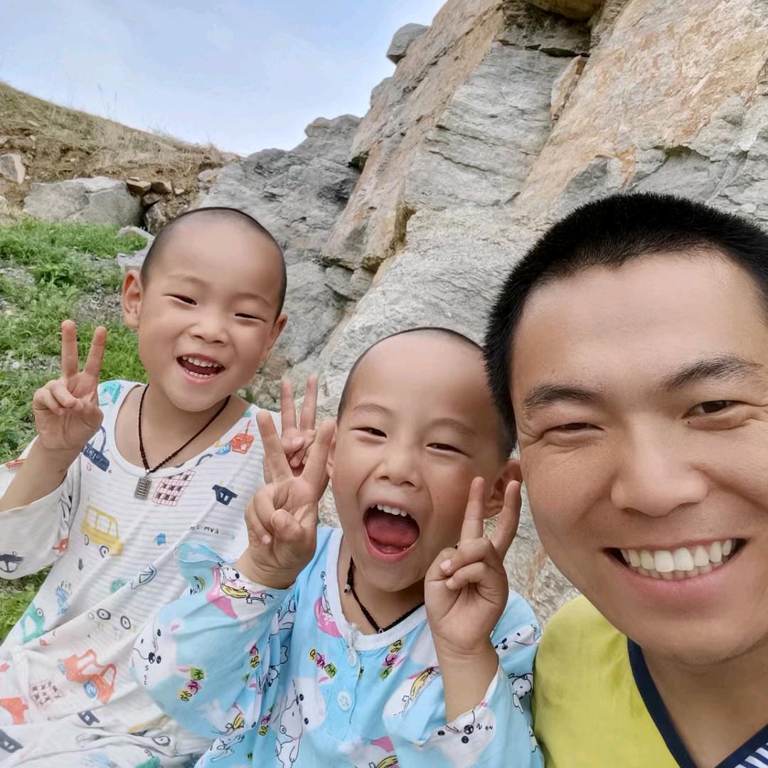 幸福的一家四口