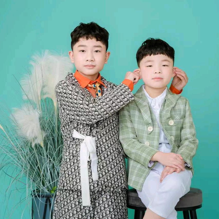 阳光男孩👦💋