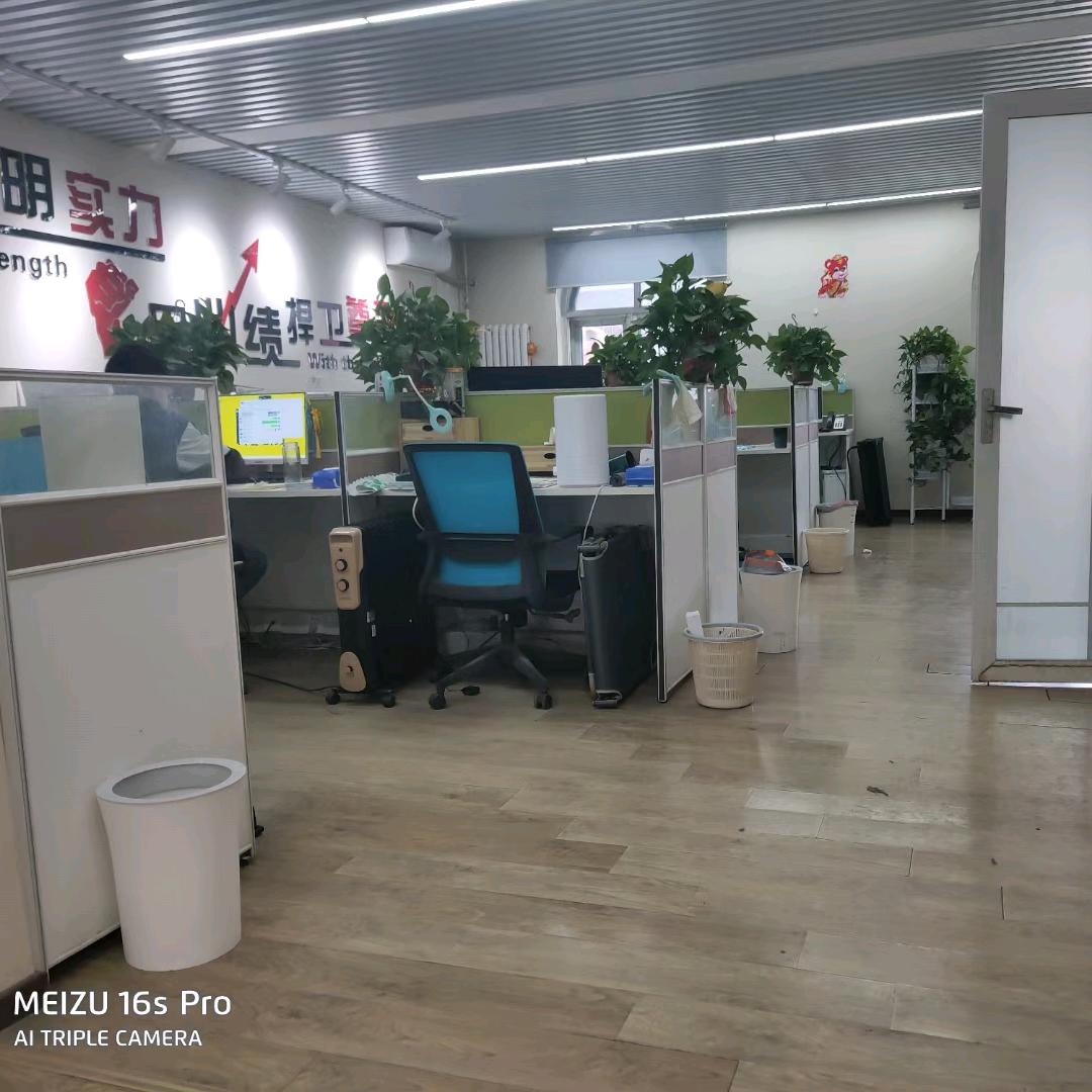 教育培训场地低价出租 市政供暖 二中旁