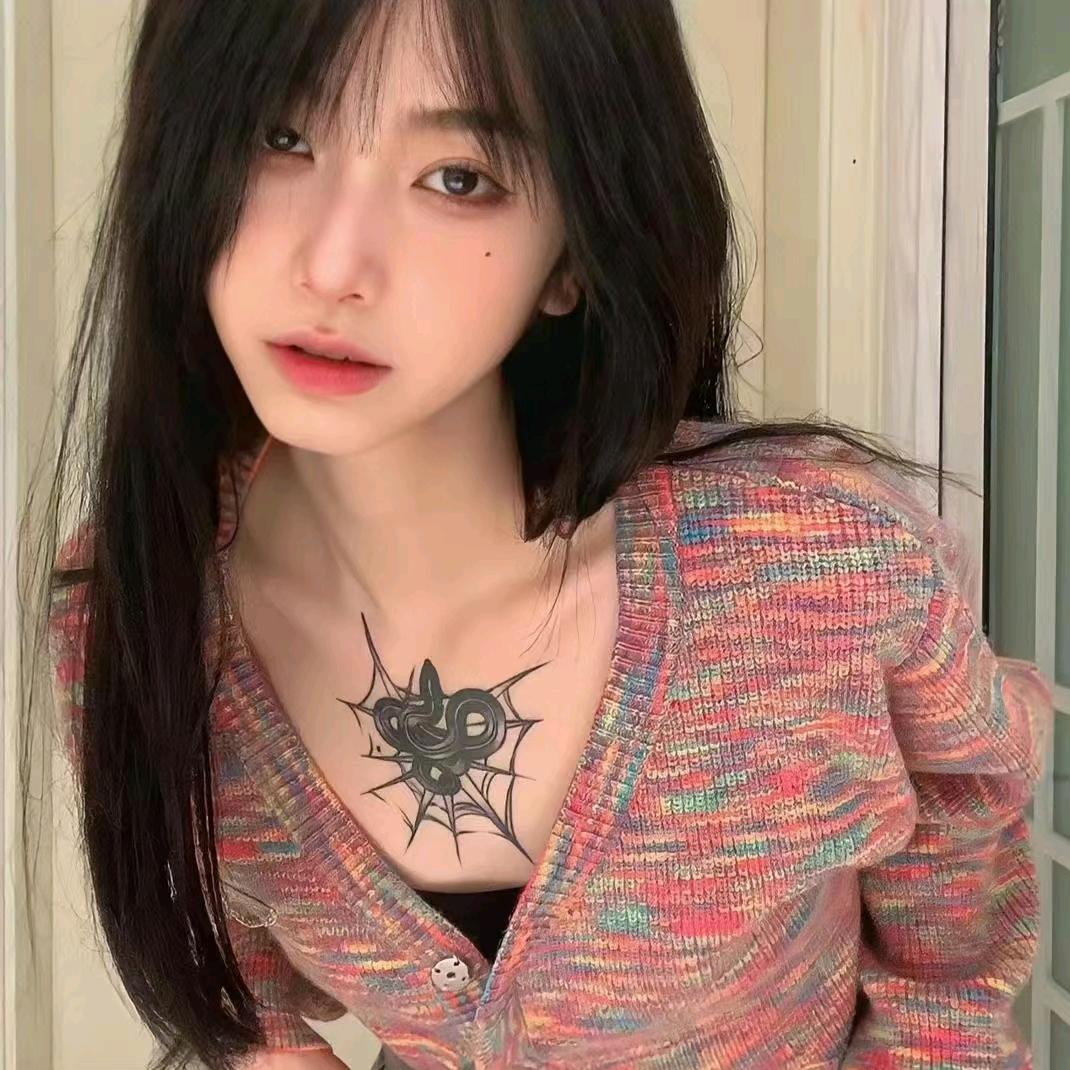 酸 菜 五 花 肉
