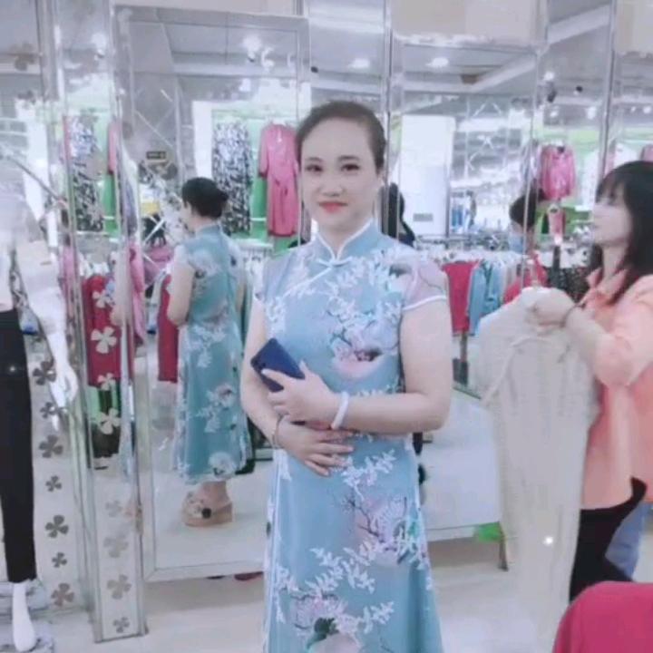 牛杂姐，葱肉饼