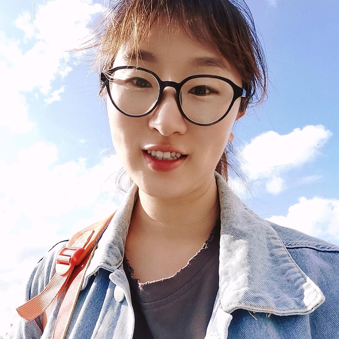 向云端☁安静的女子🐟👑👣