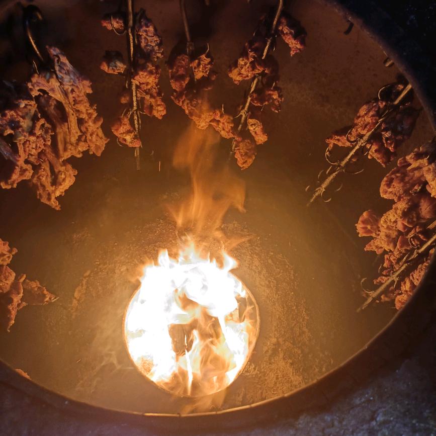 焉耆永宁《美人鱼柴火馕坑肉店》欢迎您！