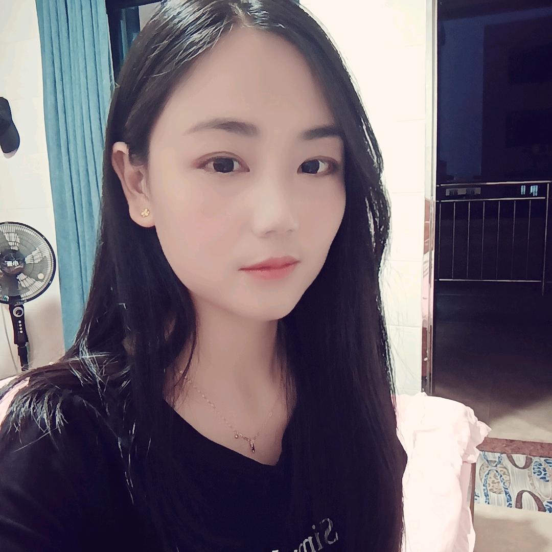 莉莉😇
