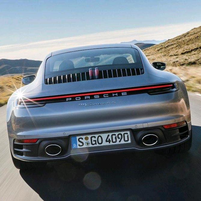 911