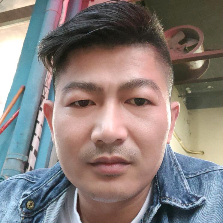 潘尧十三香龙虾