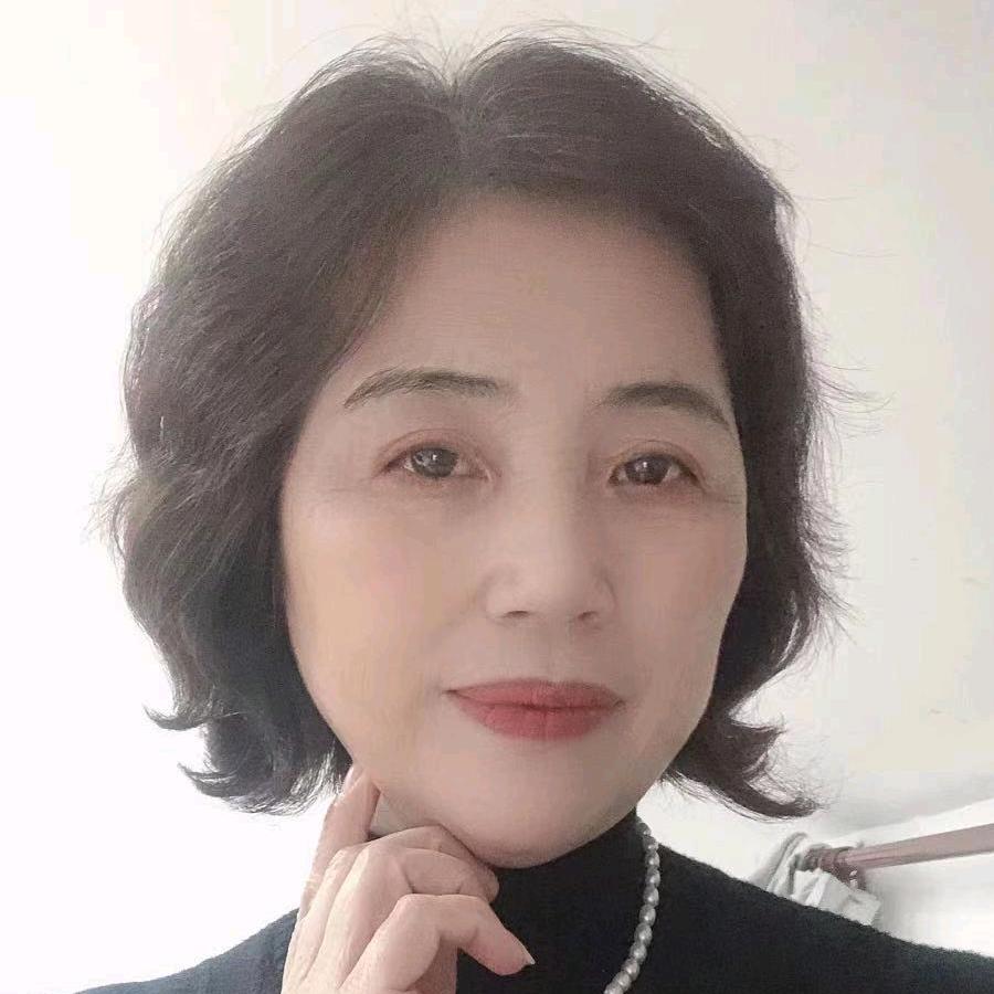 陆小英