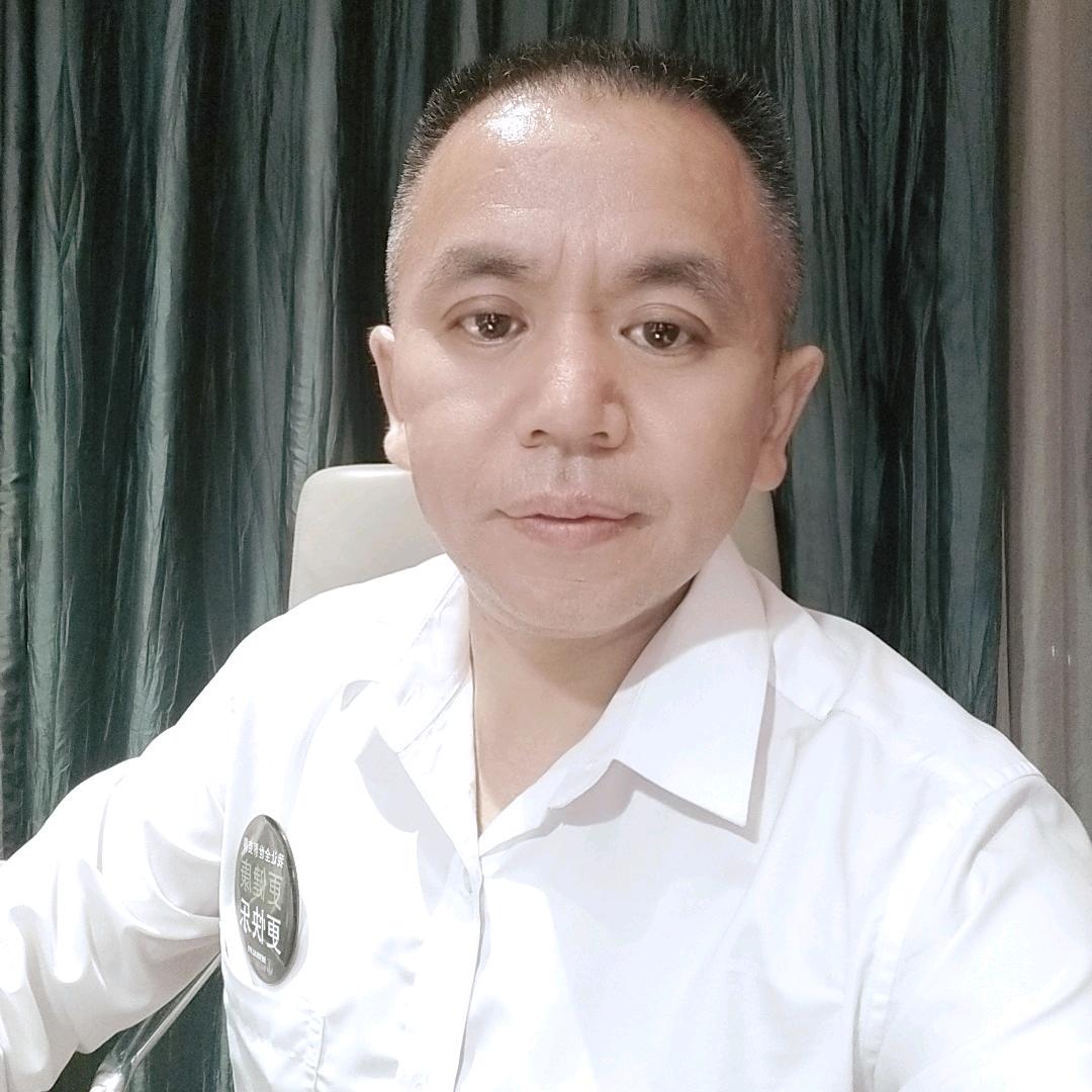 轻卡饮品万州学府广场三峡印象店