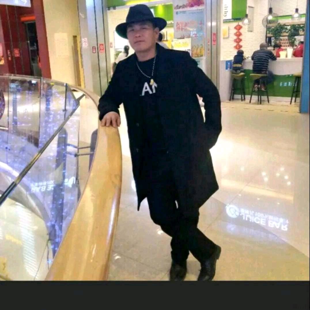 沙漠雄鹰
