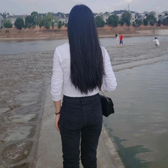 怕黑却爱上夜