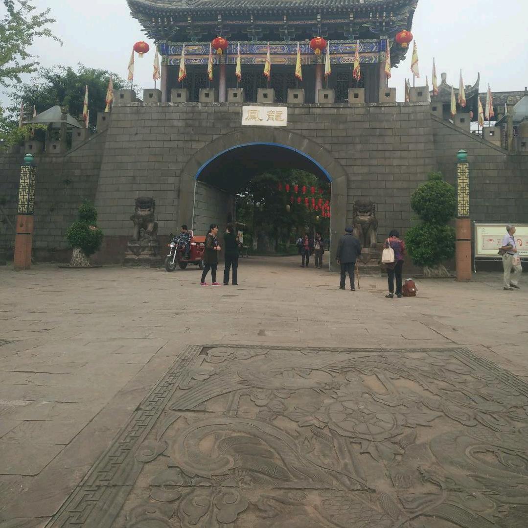 云成