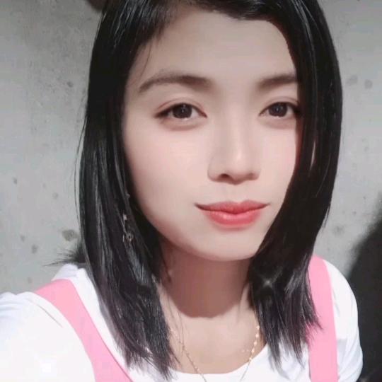 ေမေမခ်စ္သမီးေလး