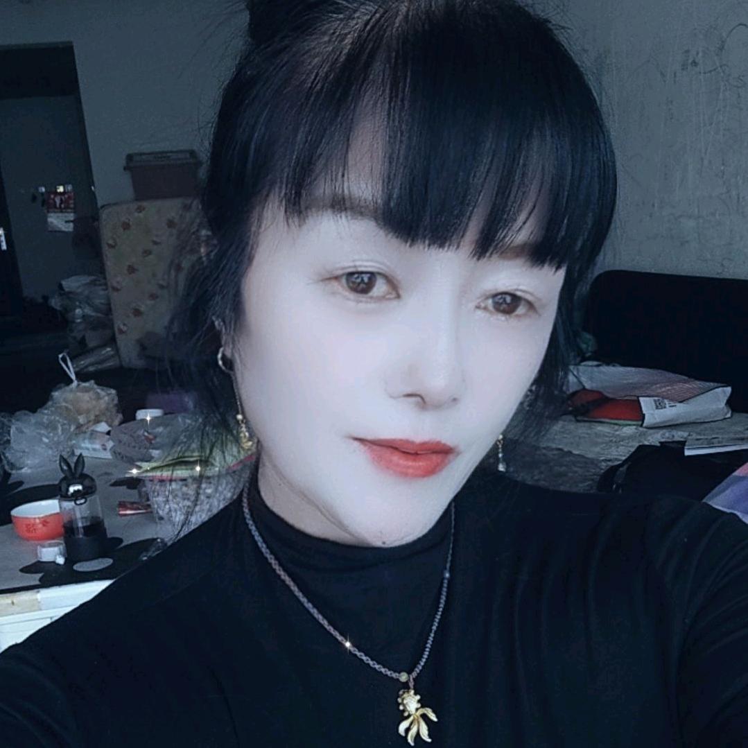 女人不坚强。懦弱给谁看?