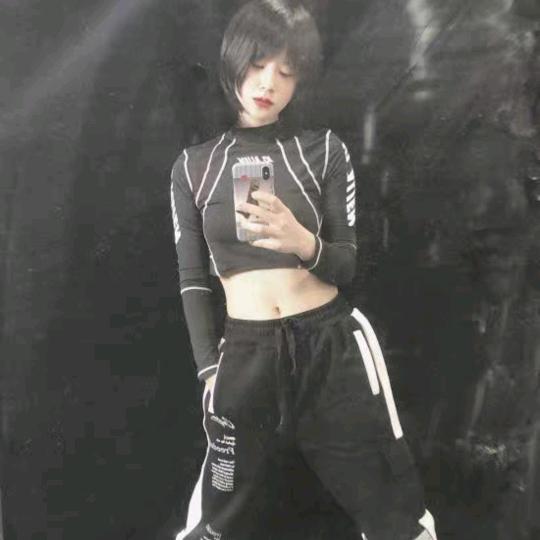 比翼^O^芳菲
