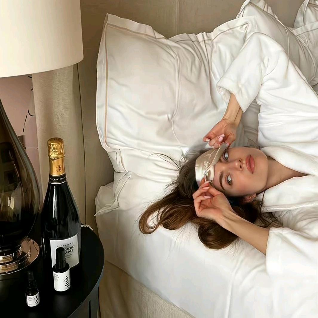 悲伤就大口干饭