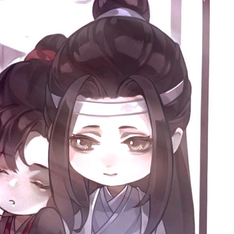 伍仁月.
