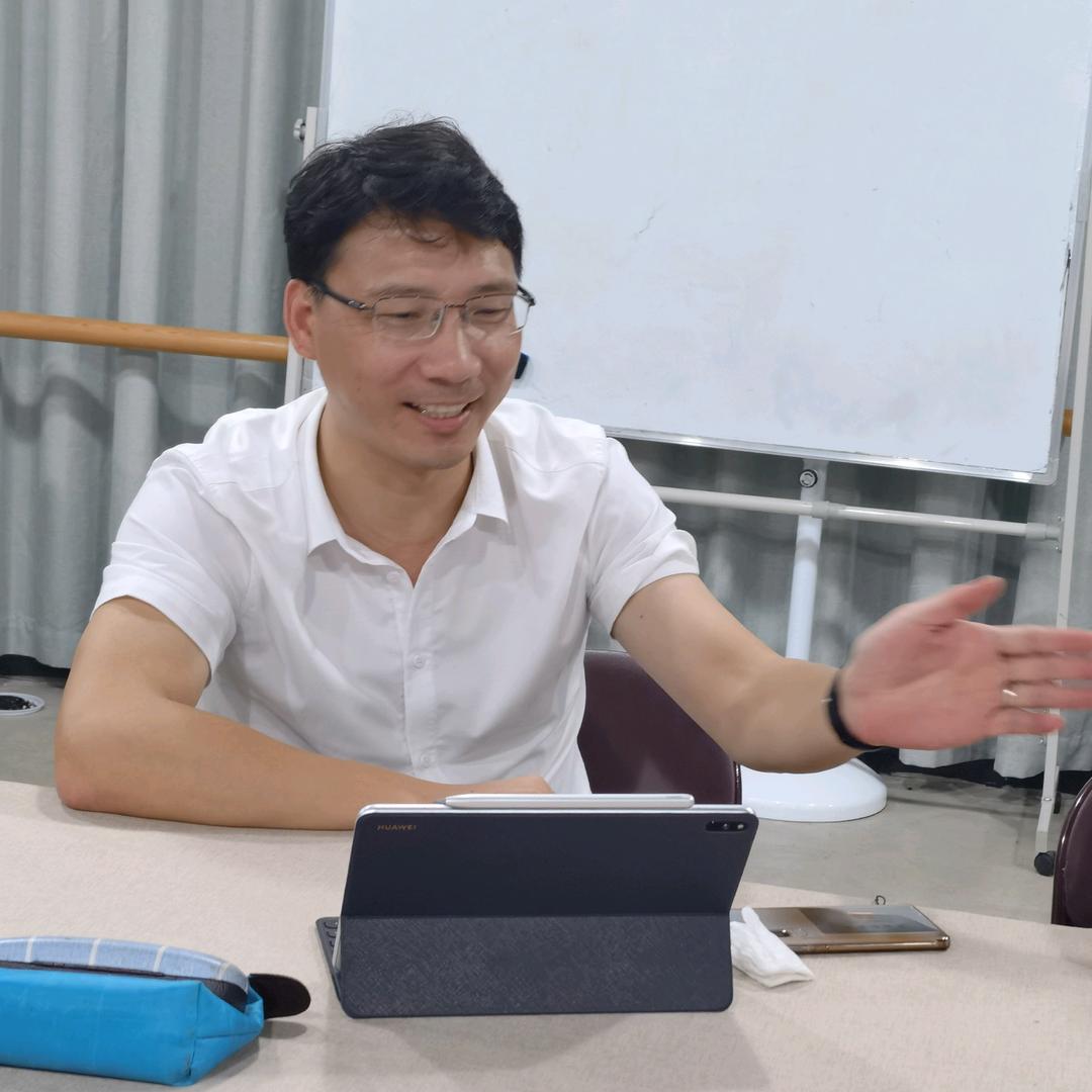 陈丽君（心理咨询师，中小学数学教育）