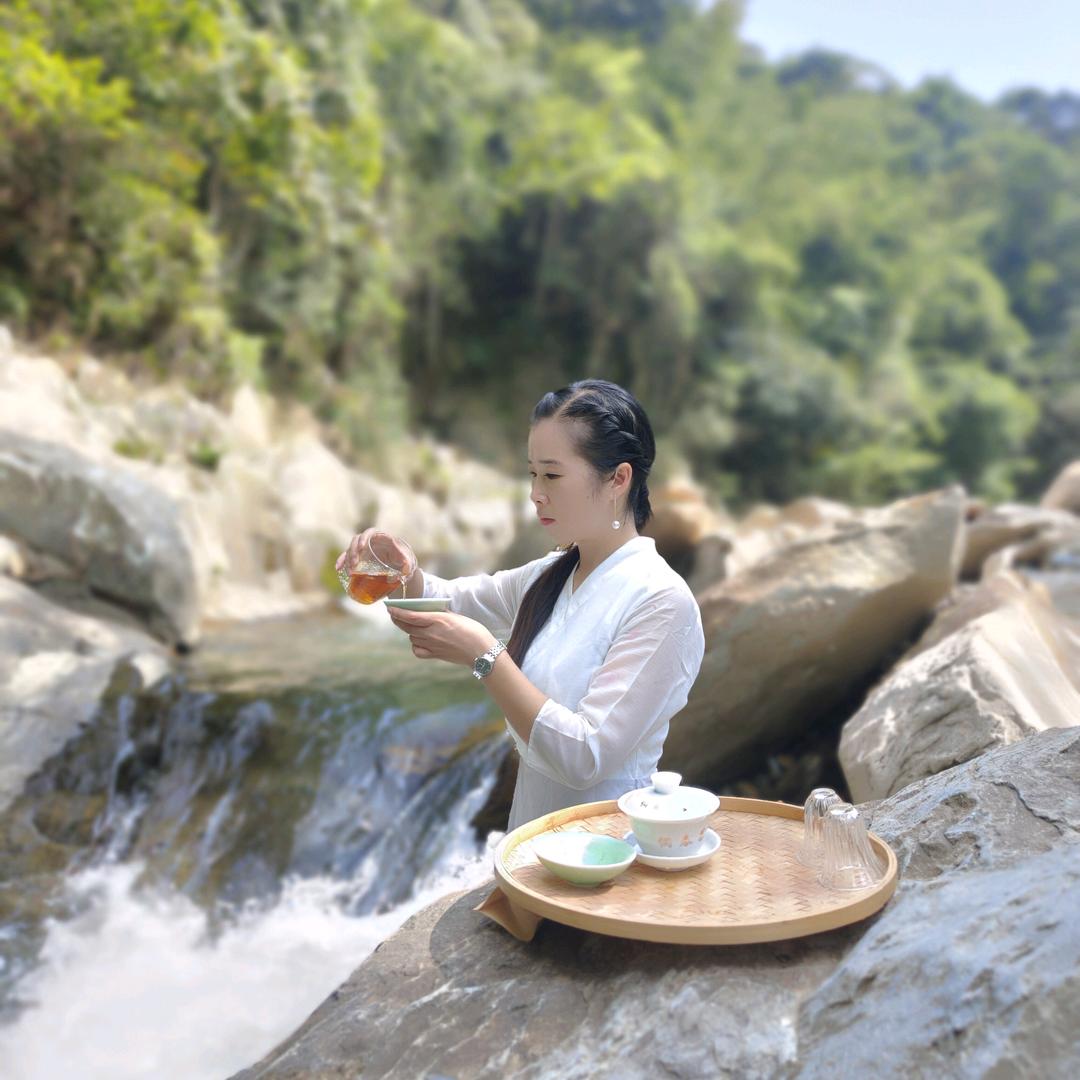 侗春茶，花儿
