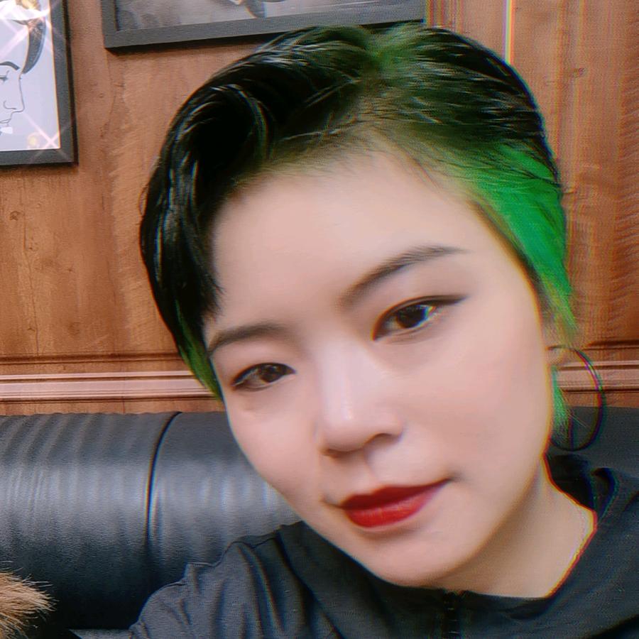 尊士匠人男士理发馆发型师杨阳