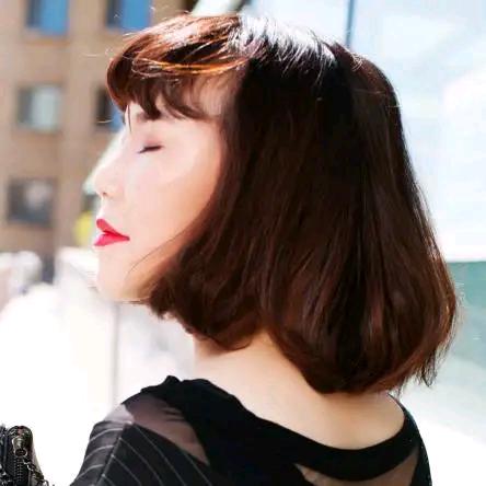 伊宁市佰莉衣橱女装店A琳