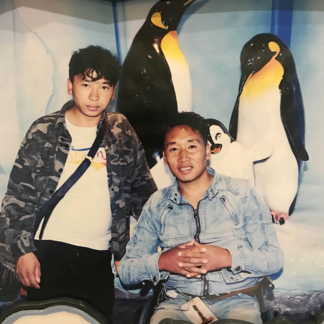 @冷漠😒