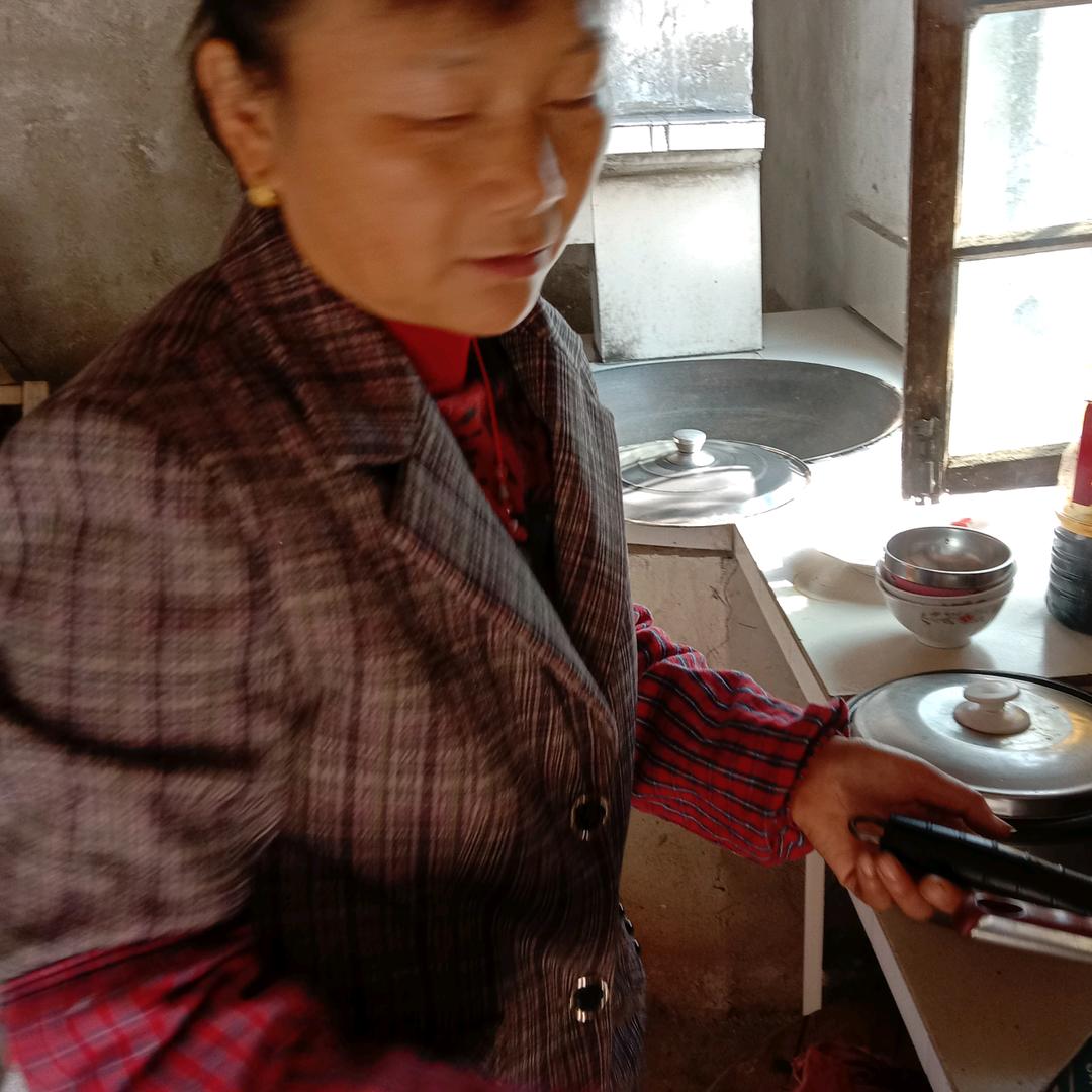 可欣奶奶70后