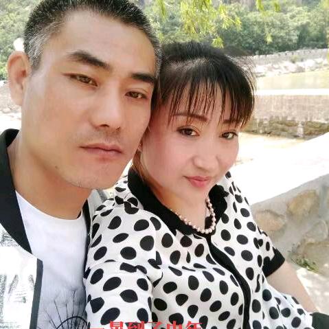 七台河瓦工范伟夫妻