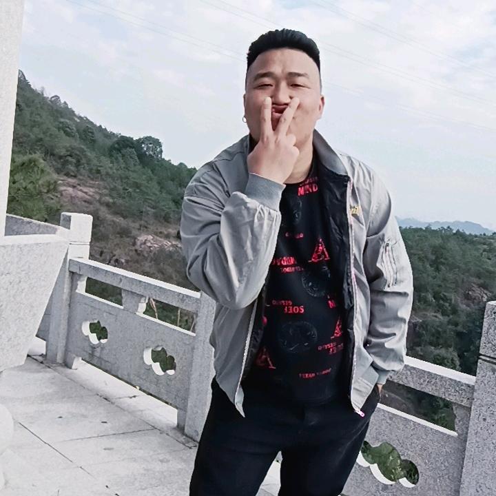 一笑🌿🌿江湖😎