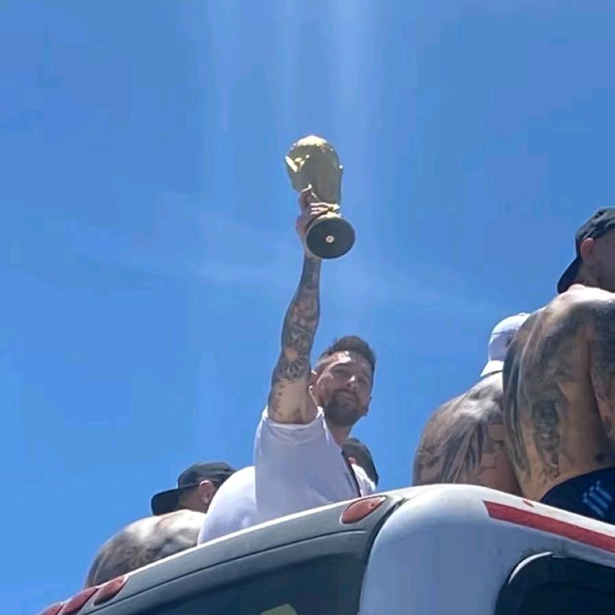 LM10.
