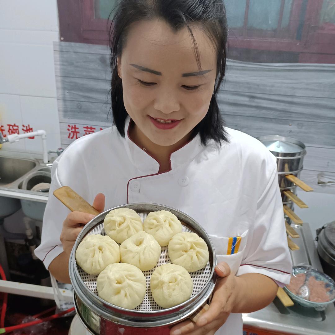 上善若水（小笼包子莉莉😜😓）