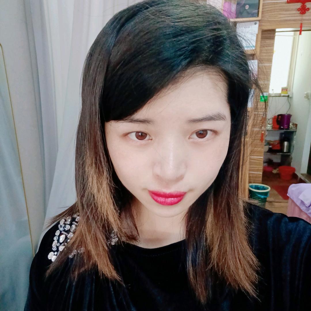 指爱艾初美美甲店
