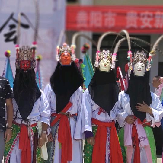 五哥💕 ❧⁵²⁰王朝彭拜₅₂₀💞࿐