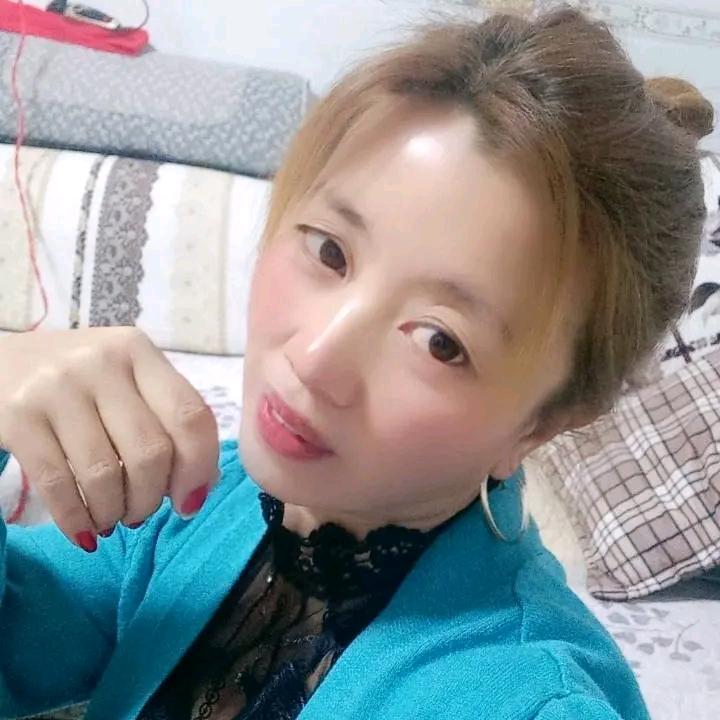 杨彩虹