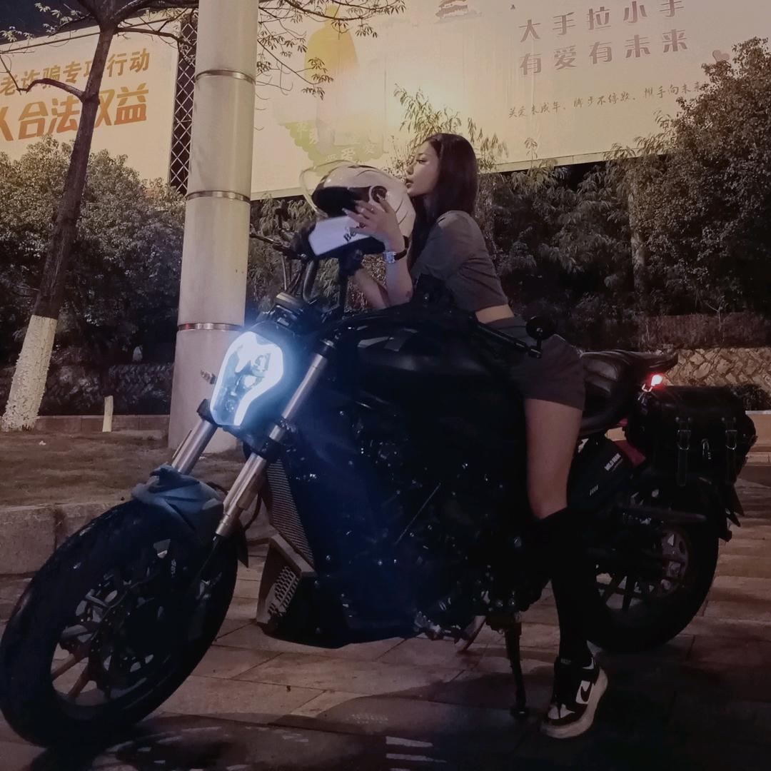 小.小