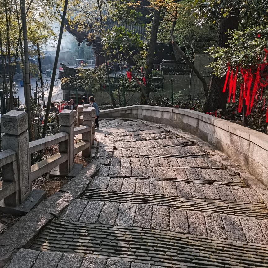 用户3910213315297