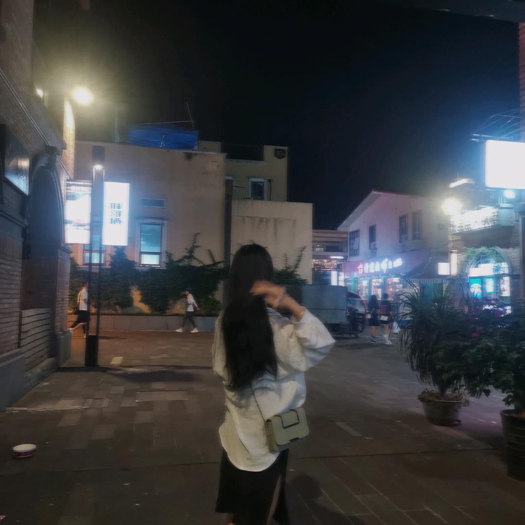 嗯哼，