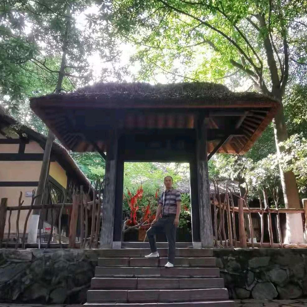三哥 @