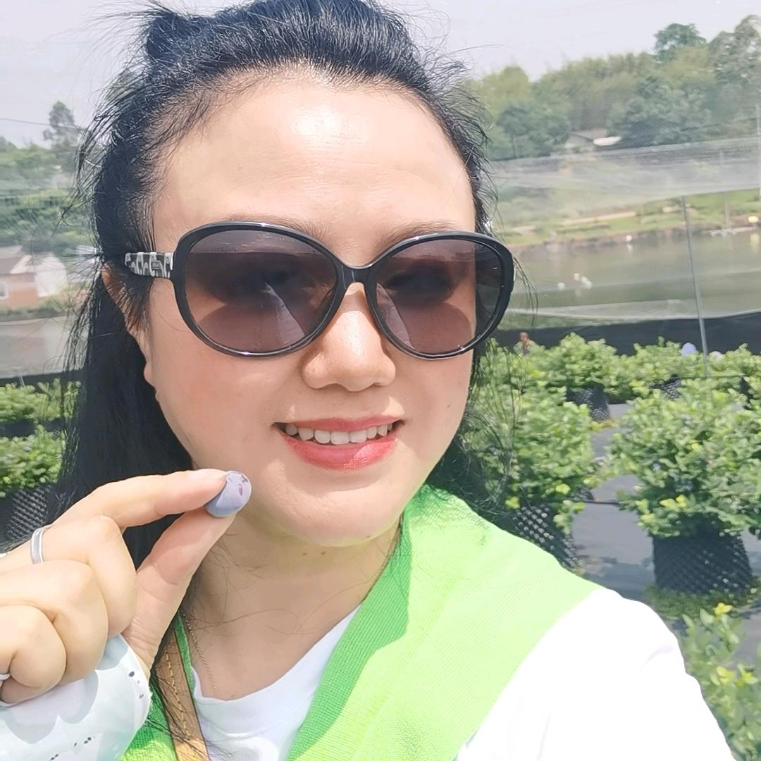 李莉