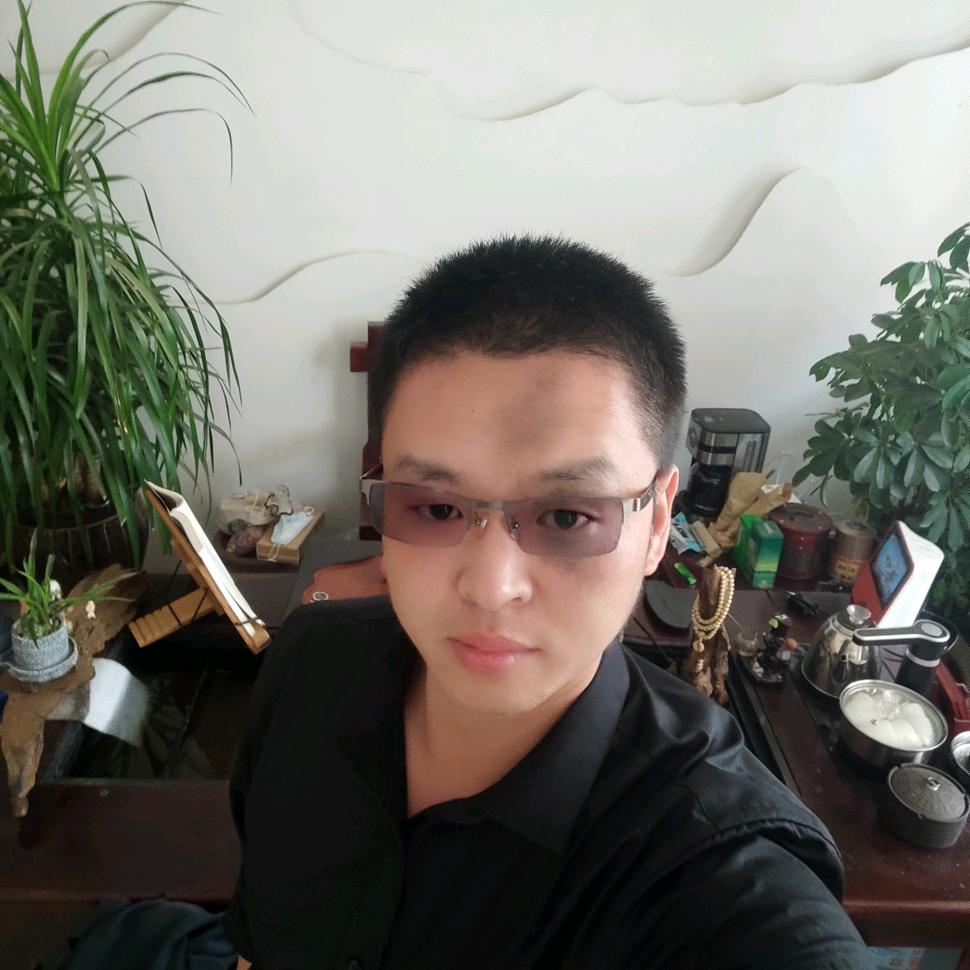 用户64917001头像