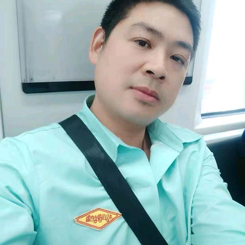 云贵川美蛙鱼头